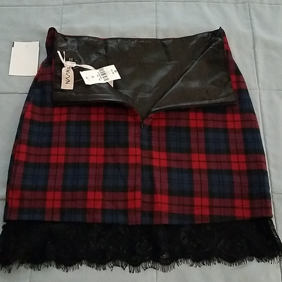 VVNVVN RED PLAID ZIPPER SKIRT.SIZE XS - Picture 4 of 8